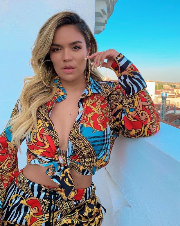 Karol G – Ocean (Remix) Ft. Jessie Reyez